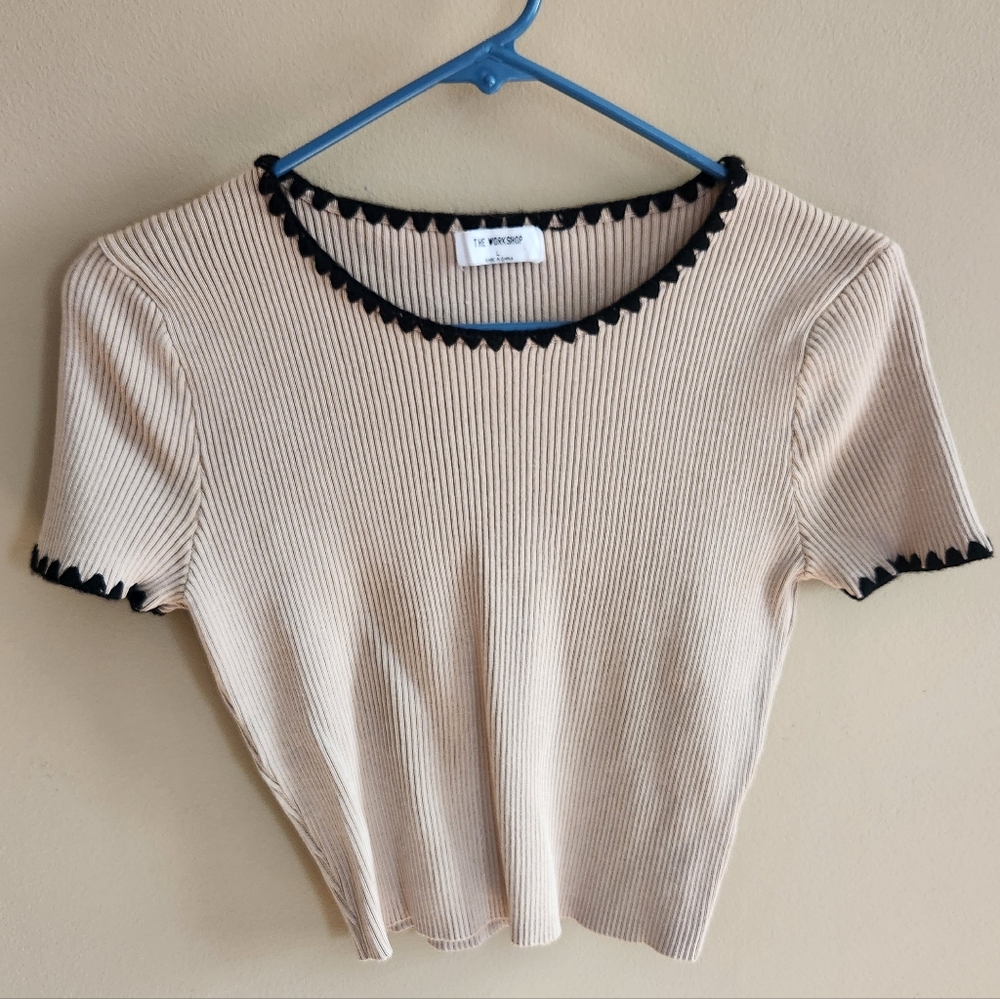 🍄🍄 Ribbed Beige Top with Black Trim the workshop sz L
